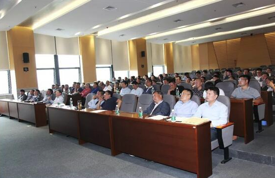 砥礪奮進(jìn)！揚(yáng)力集團(tuán)2018年度國(guó)慶營(yíng)銷工作會(huì)議暨營(yíng)銷經(jīng)理和售后服務(wù)人員培訓(xùn)班圓滿召開！