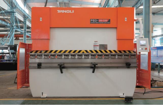 PB3系列經(jīng)濟(jì)型電液伺服折彎?rùn)C(jī)